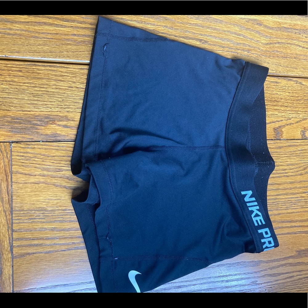 Women’s Nike compression short